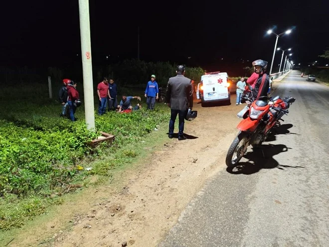 Read more about the article Acidente entre carro e moto deixa vítima com fratura em Santa Terezinha-PE