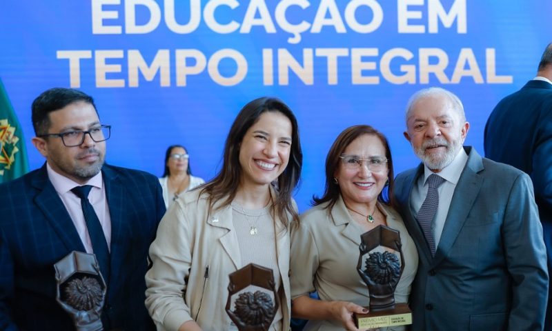 Read more about the article Pernambuco recebe prêmios nacionais de educação