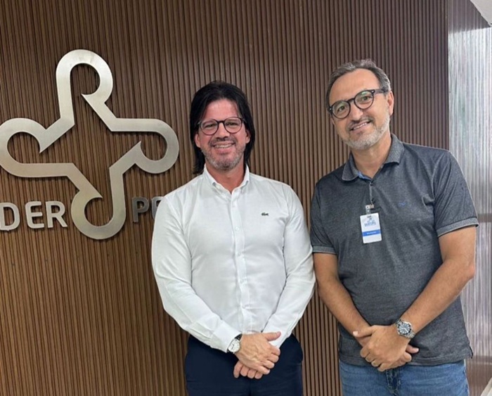 Read more about the article Fredson Brito solicitou  sinalização e quebra-molas para as estradas estaduais que cortam São José do Egito