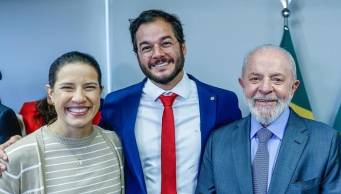 Read more about the article Túlio Gadêlha diz que vai tentar levar Raquel para o palanque de Lula