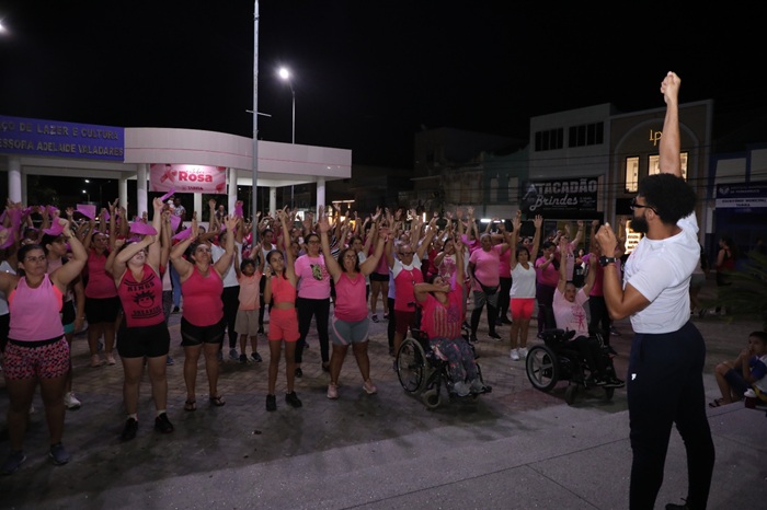 Read more about the article Tabira abre o Outubro Rosa com Aulão de Dança e Ação de Saúde na Praça