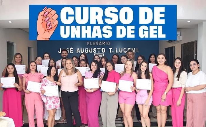 Read more about the article Brejinho forma nova turma do curso de Unhas em Gel e reforça o incentivo ao empreendedorismo local