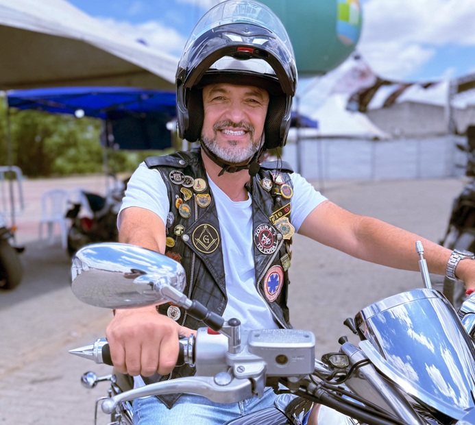 Read more about the article Prefeito Fredson Brito comemorou hotéis lotados e comércio aquecido com o 9º Moto Poesia