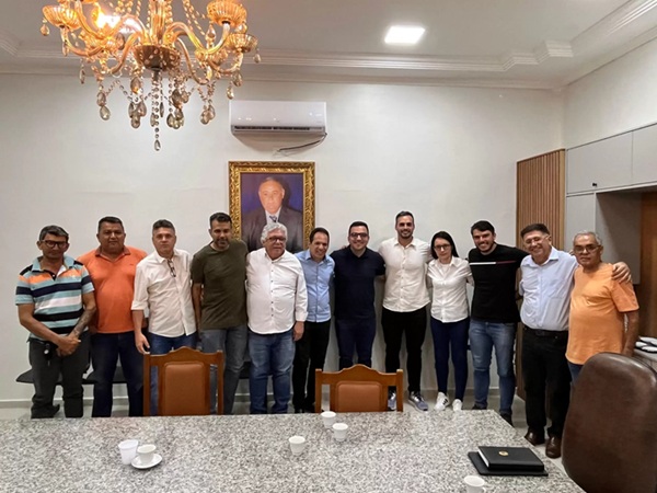 Read more about the article Grupo de oposição de São José do Egito ainda não define seus candidatos à deputado