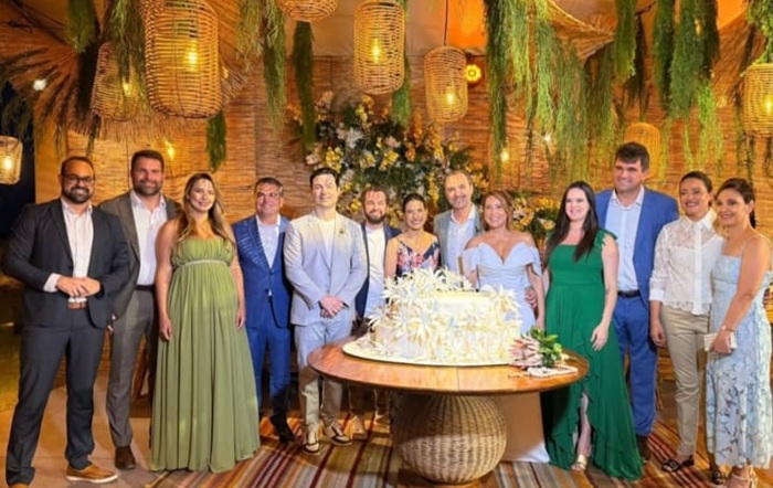 Read more about the article Fredson e Lúcia dizem sim em cerimônia bastante prestigiada