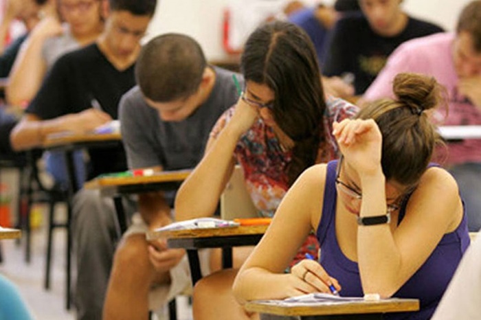 Read more about the article Mais de 12 mil se preparam para fazer Enem no Pajeú