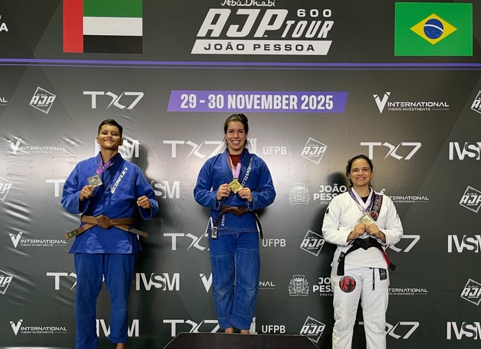 You are currently viewing Atleta egipciense conquista 2º lugar em evento internacional de jiu-jitsu