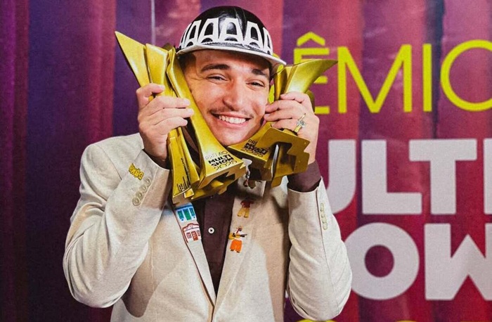 Read more about the article João Gomes premiado com 4 troféus no Prêmio Multishow 