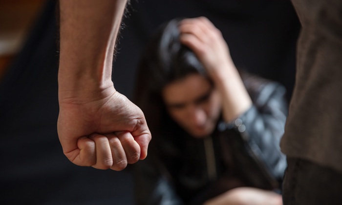 Read more about the article Violência contra a mulher cresce quase 70% em fins de semana e feriados prolongados