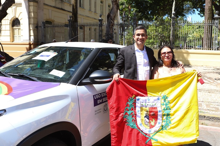 Read more about the article Tabira avança no fortalecimento das políticas públicas para as mulheres com a conquista de novo veículo