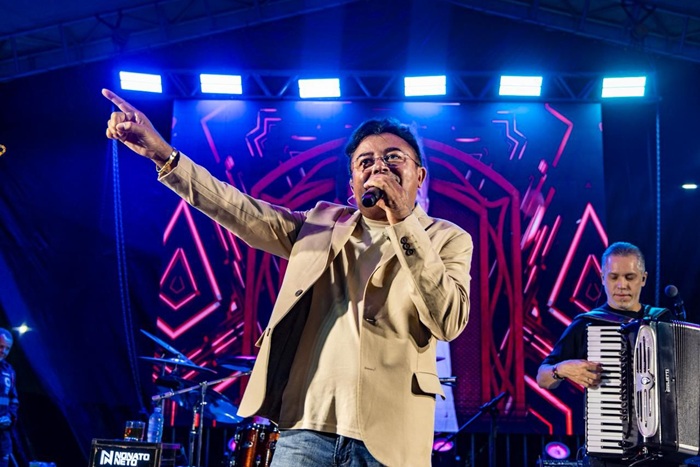 Read more about the article Programação da Emancipação Política de Itapetim teve shows de Nonato Neto e Banda Novo Som