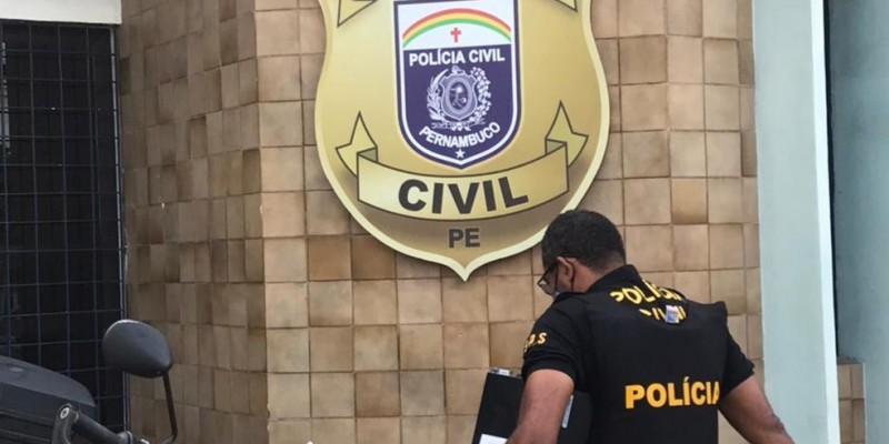 Read more about the article Policiais de Pernambuco são acusados de espionar secretário em Recife