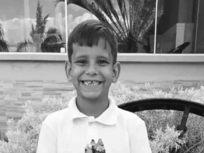 Read more about the article Morre criança que estava internada depois de cair de árvore em Itapetim