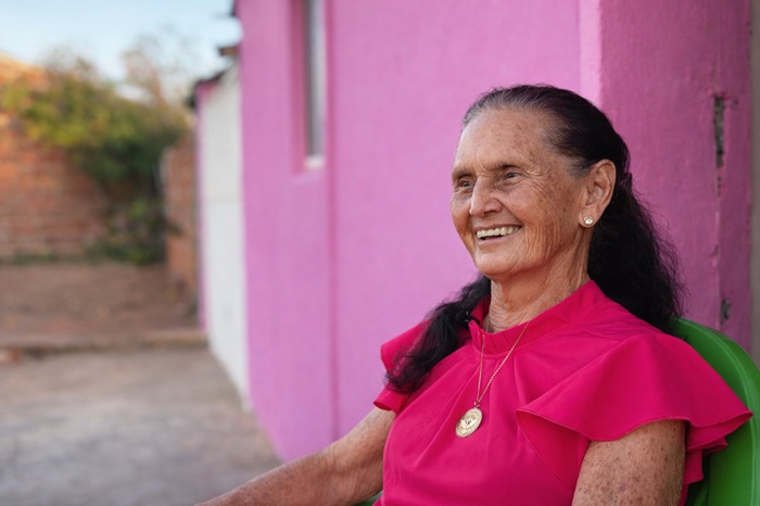 Read more about the article Poetisa egipciense Luzia Batista lança quatro singles autorais no YouTube nesta quinta-feira (26)