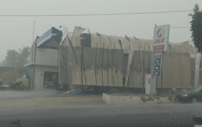 Read more about the article Ventos e chuva causam danos em Imaculada