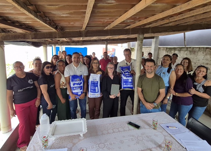 Read more about the article Prefeitura distribui 5,5 toneladas de sementes em Brejinho