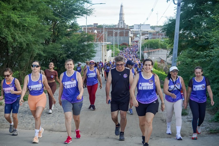 Read more about the article Itapetim encerrou programação da Semana de Prevenção à Violência contra a Mulher com Caminhada das Mulheres