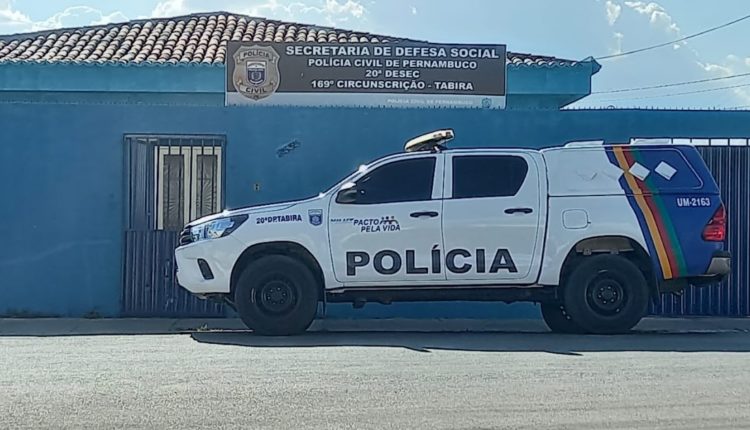 Leia mais sobre o artigo Mulher agride companheiro em Tabira com pedra