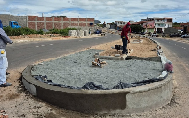 Leia mais sobre o artigo Prefeitura de Brejinho começa construção de praça na Rua Antônio Soares de Menezes