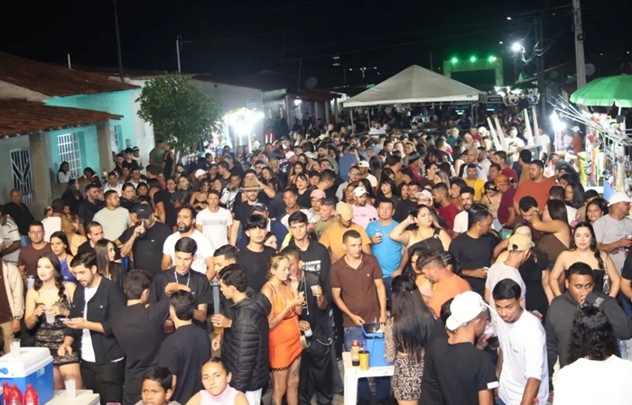 Leia mais sobre o artigo Placas de Piedade abriu circuito junino em Brejinho com grande público