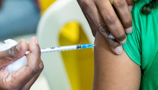 Leia mais sobre o artigo Apenas 27,4% das pessoas dos grupos prioritários se vacinaram contra a gripe em Pernambuco
