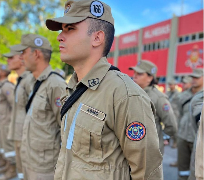 Leia mais sobre o artigo Jovem brejinhense é primeiro bombeiro militar de carreira da história do município