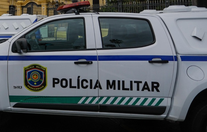 Leia mais sobre o artigo Polícia apreendeu 3 armas brancas durante operação feira livre em São José do Egito