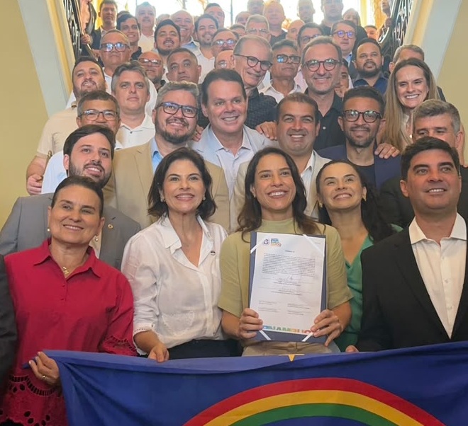 Leia mais sobre o artigo Fredson anuncia que Riacho do Meio vai ganhar quadra Society