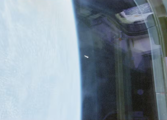 Leia mais sobre o artigo EUA divulgam imagens de OVNI registradas por astronautas no ônibus espacial Columbia