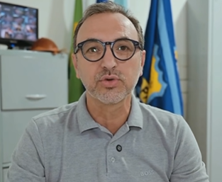 Leia mais sobre o artigo Fredson Brito autorizou pagamento de 50% do décimo terceiro para servidores ativos