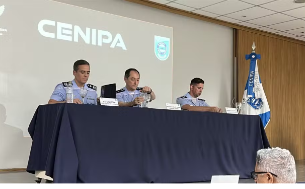 Leia mais sobre o artigo Distração na cabine, gelo e fiscalização insuficiente, causaram acidente com avião da Voepass, diz relatório