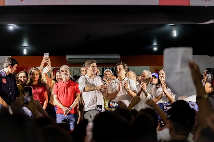 Leia mais sobre o artigo O começo de uma campanha que escuta o povo pernambucano com Lucas e João