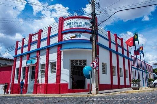 Leia mais sobre o artigo Juíz proíbe prefeitura paraibana de pagar cachês de bandas enquanto não regularizar pagamento de servidores