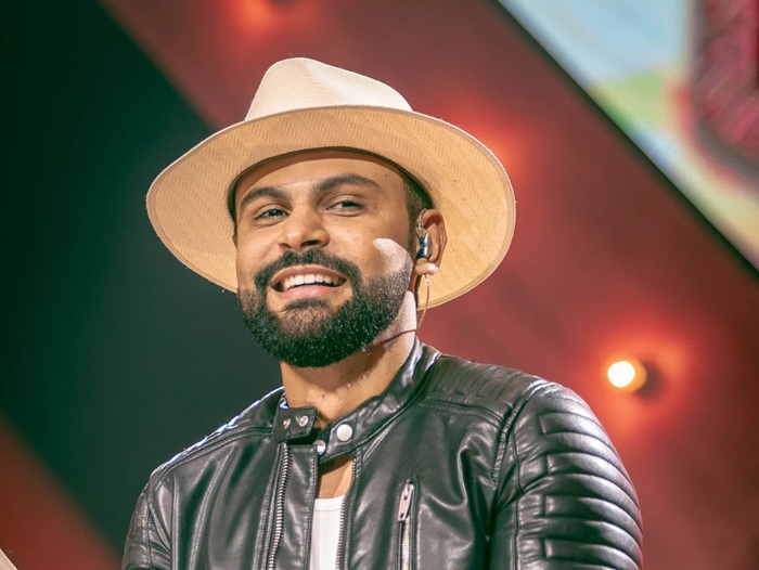 Leia mais sobre o artigo Associação Cultural confirma Thullio Milionário na Festa Universitária 2026